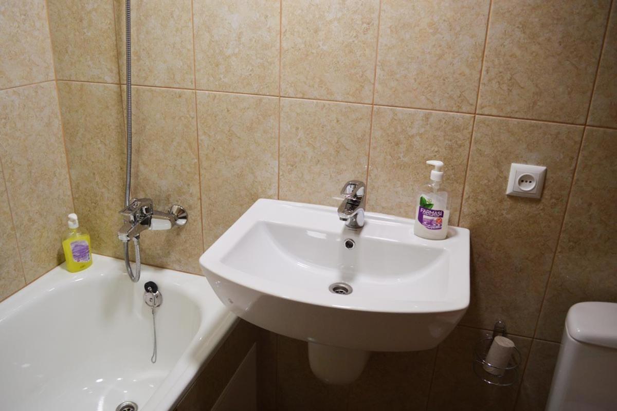 На Круговій Zaporizhia エクステリア 写真